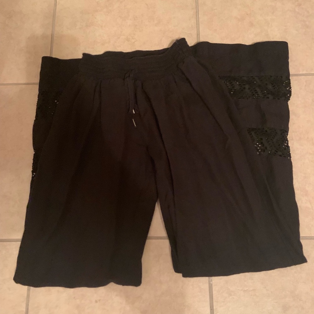 Bebe capri